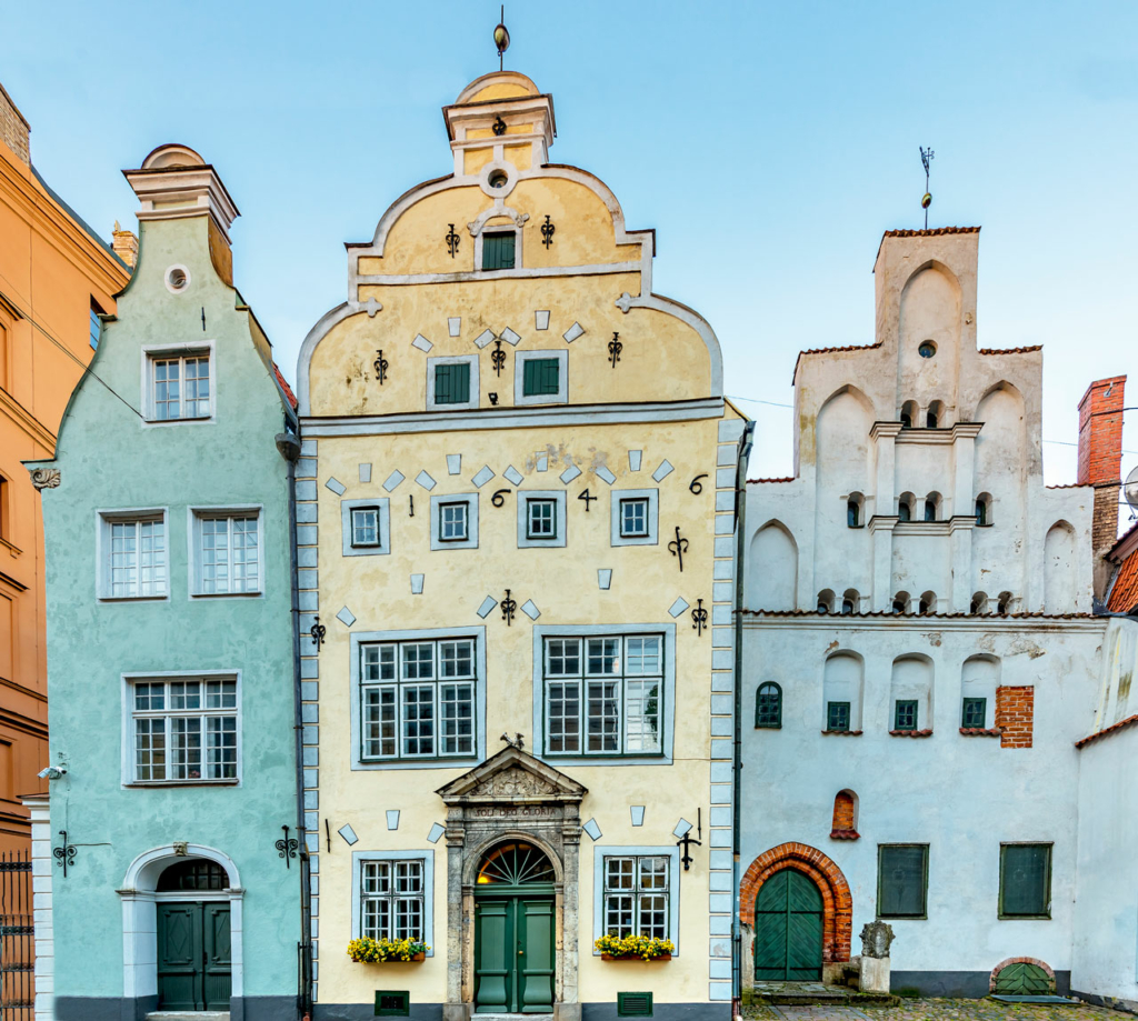 Älteste mittelalterliche Gebäude in Riga © iStockphoto/gorsh13
