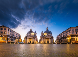 Blick über die Piazza de Popolo Richtung Zwillingskirchen.