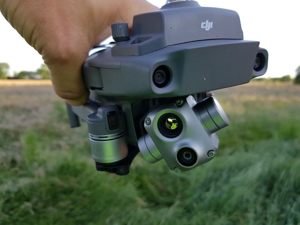 Nahaufnahme einer Drohne mit Wärmebildkamera