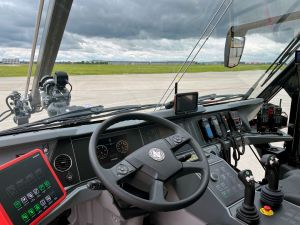 Kabine des Flugfeldlöschfahrzeugs Ziegler Z6