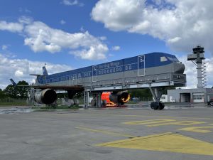 Die Brandsimulationsanlage am HAJ bietet realitätsnahes Training.