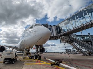 Die Abfertigung läuft - im Einsatz für den A350. | © Hannover Airport, M. Lindert